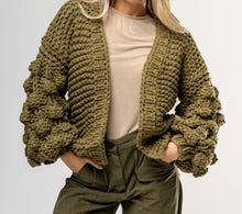 Cargar imagen en el visor de la galería, CARDIGAN BUBBLE
